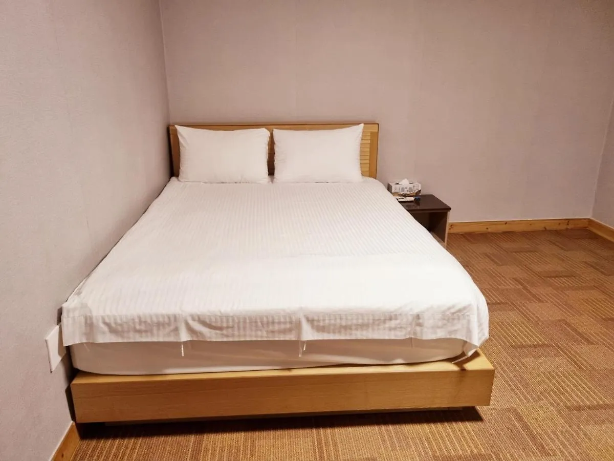 Hotel G Τζέτζου